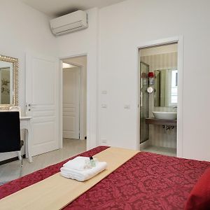 Camera deluxe con letto queen size